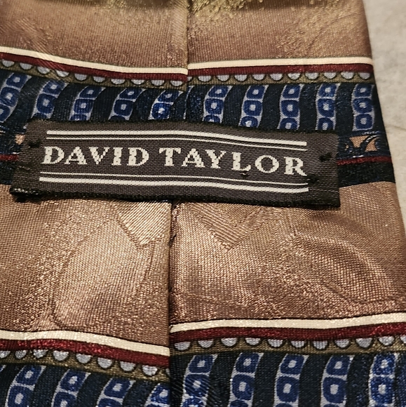 David Taylor Men's Neck Tie Made in USA Brown /Blue /Red - Picture 6 of 6
